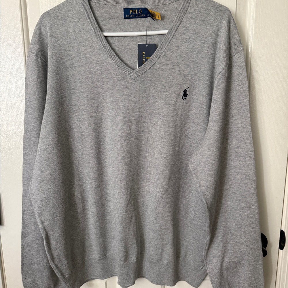 NEW Polo by Ralph Lauren Men's Light Gray V-Neck Sweater - never worn!